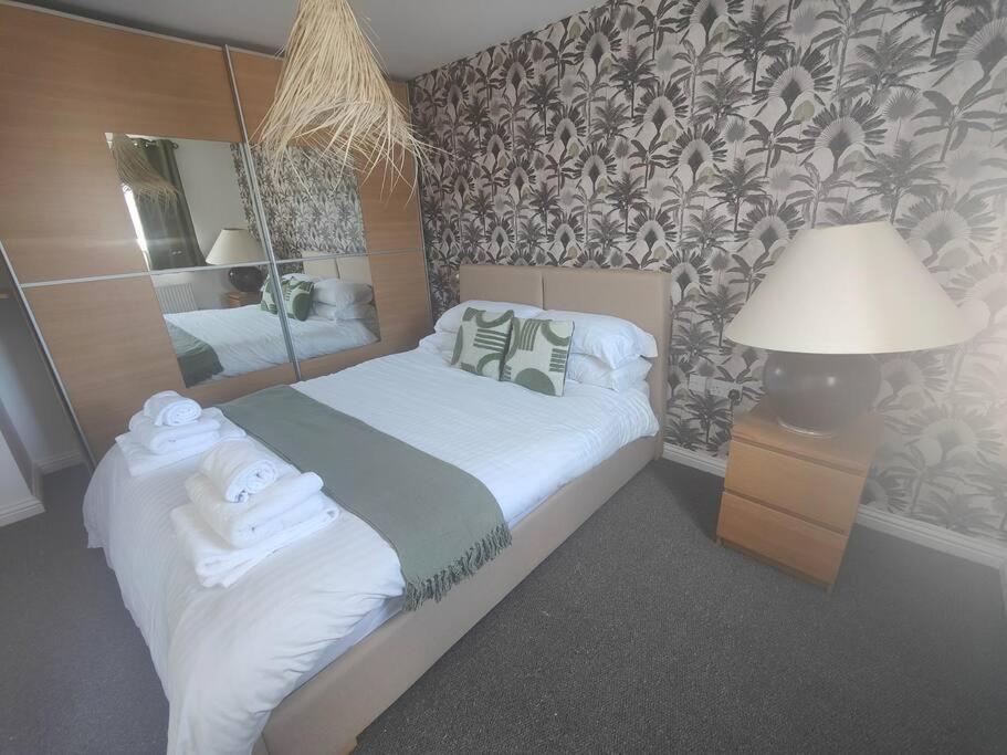 Shoreline Seaside Holiday Home Aberavon Beach Port Talbot Exteriör bild