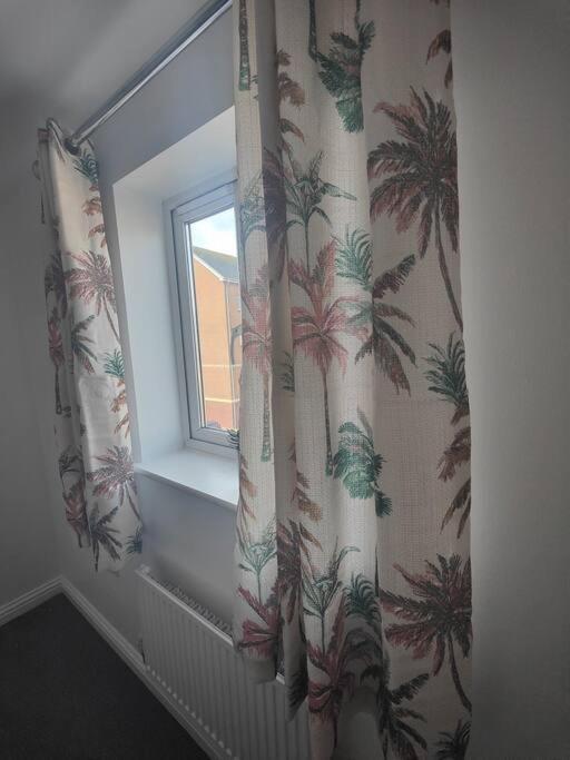 Shoreline Seaside Holiday Home Aberavon Beach Port Talbot Exteriör bild